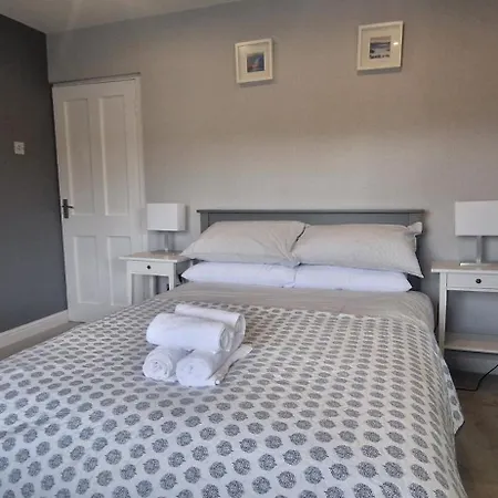 Cozy 2bdr Near Luas 5km To Centre Tatil Evi *