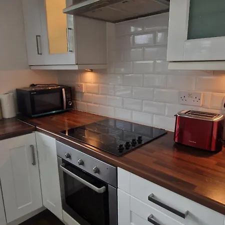 Cozy 2bdr Near Luas 5km To Centre